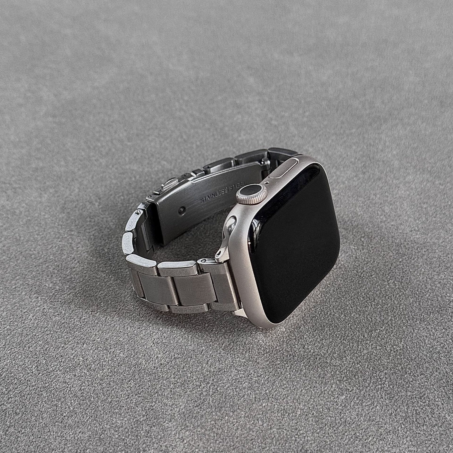 アップルウォッチバンド ステンレス メタル 細身デザイン