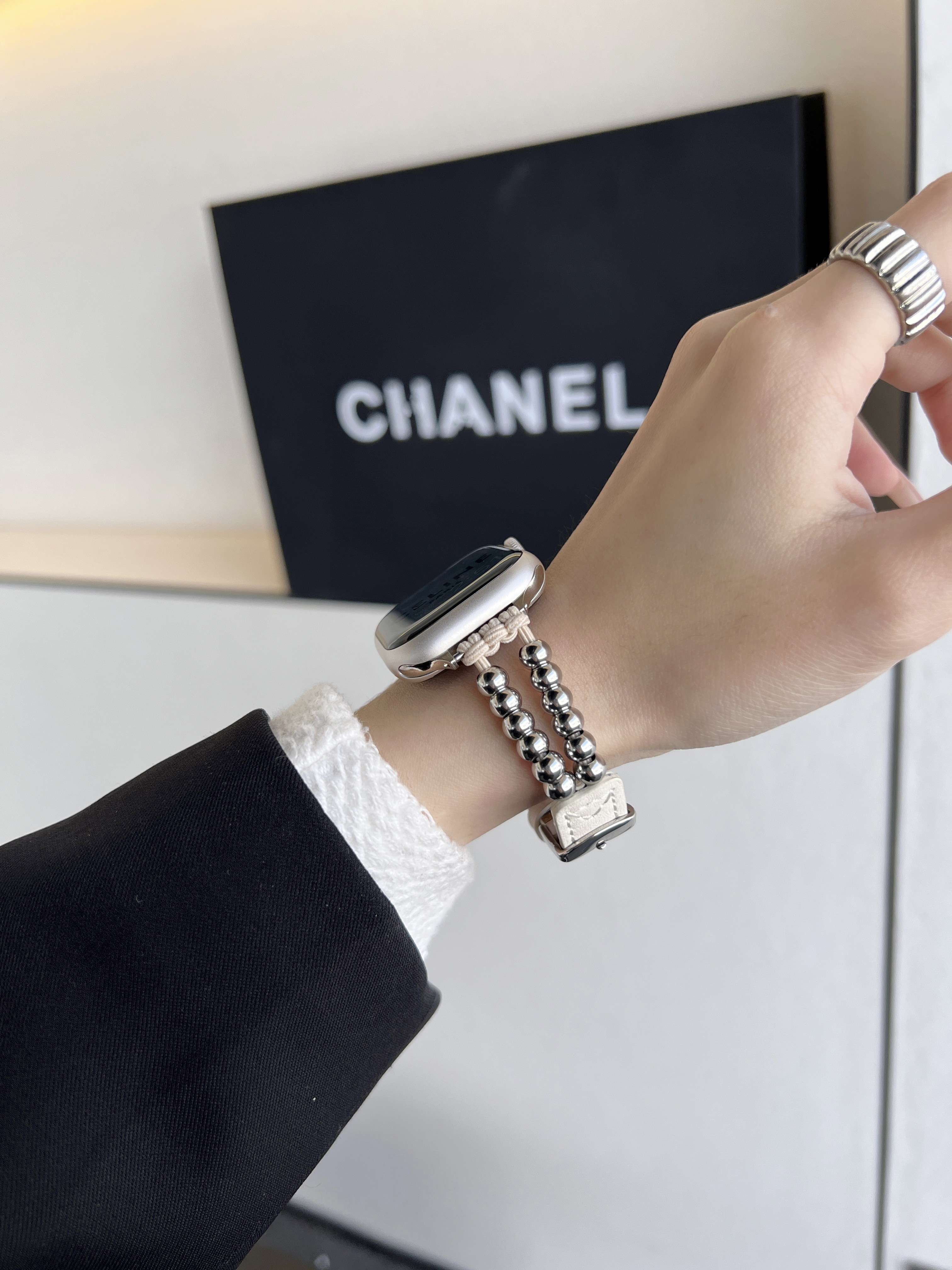 アップルウォッチバンド 高級ビーズレザーバンド