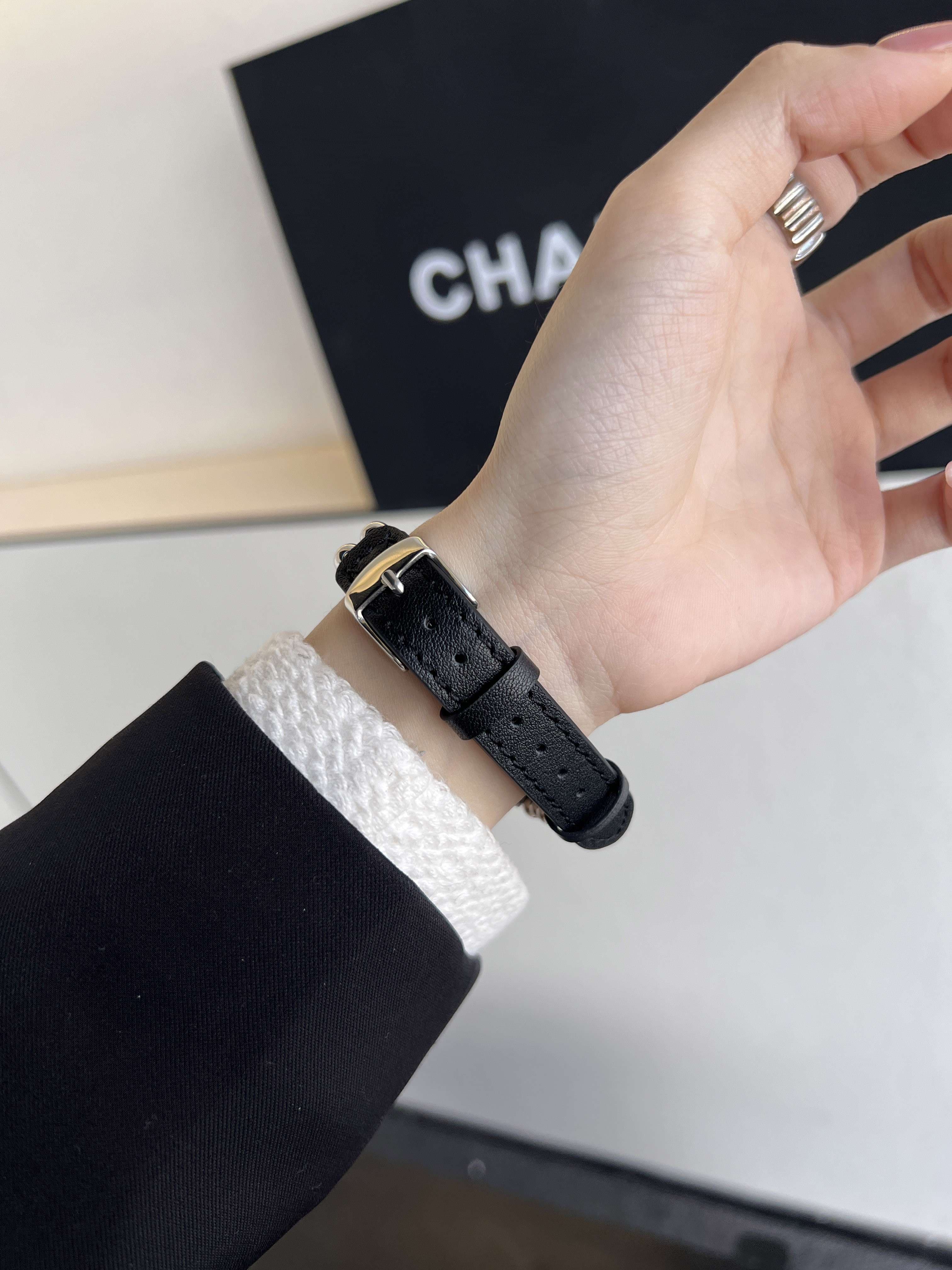 アップルウォッチバンド 高級ビーズレザーバンド