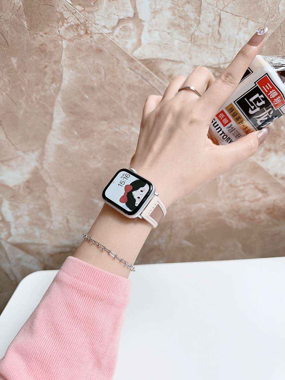 アップルウォッチバンド 透明クリアレザー調スリムバンド