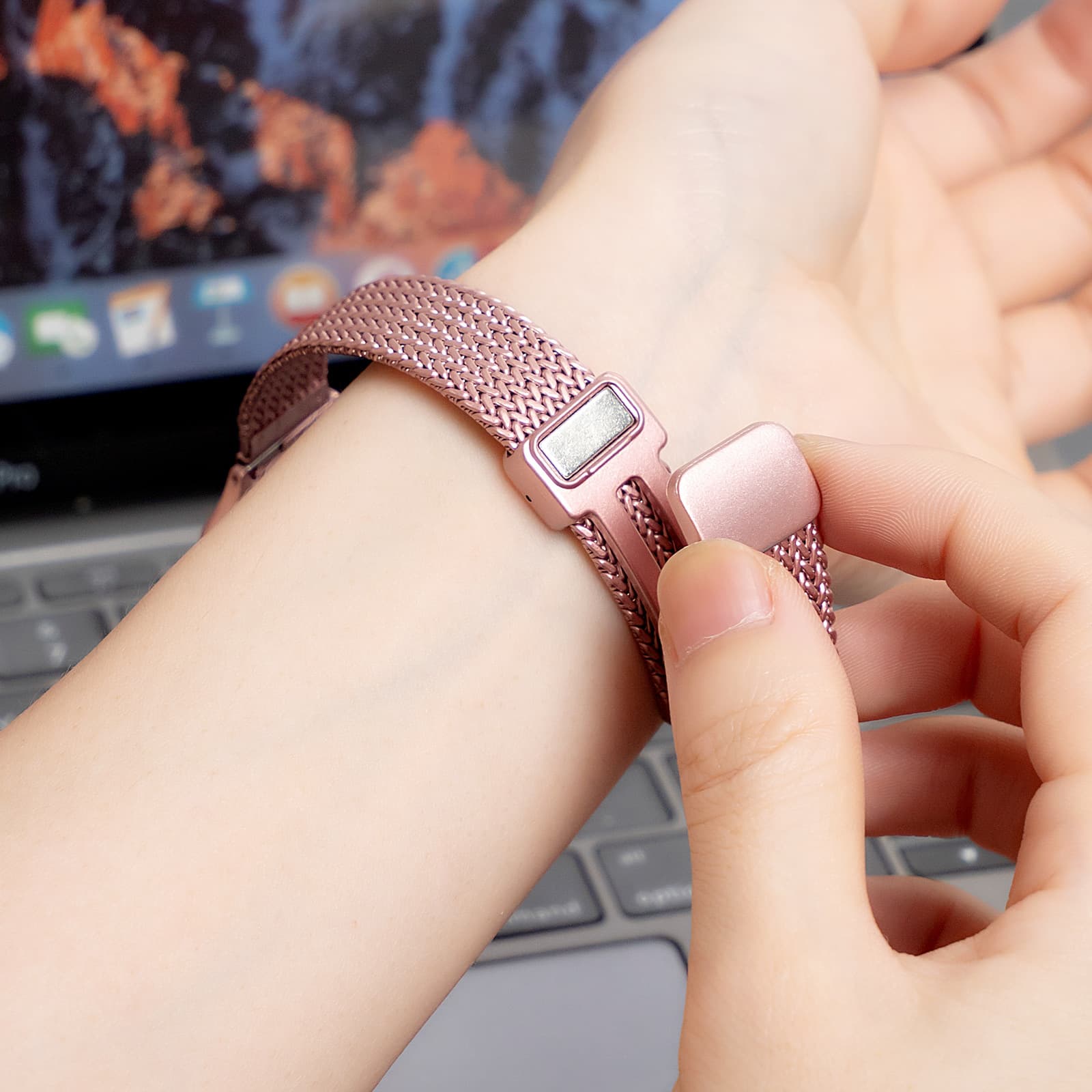 アップルウォッチバンド 編み込みデザイン細身ステンレスメッシュバンド