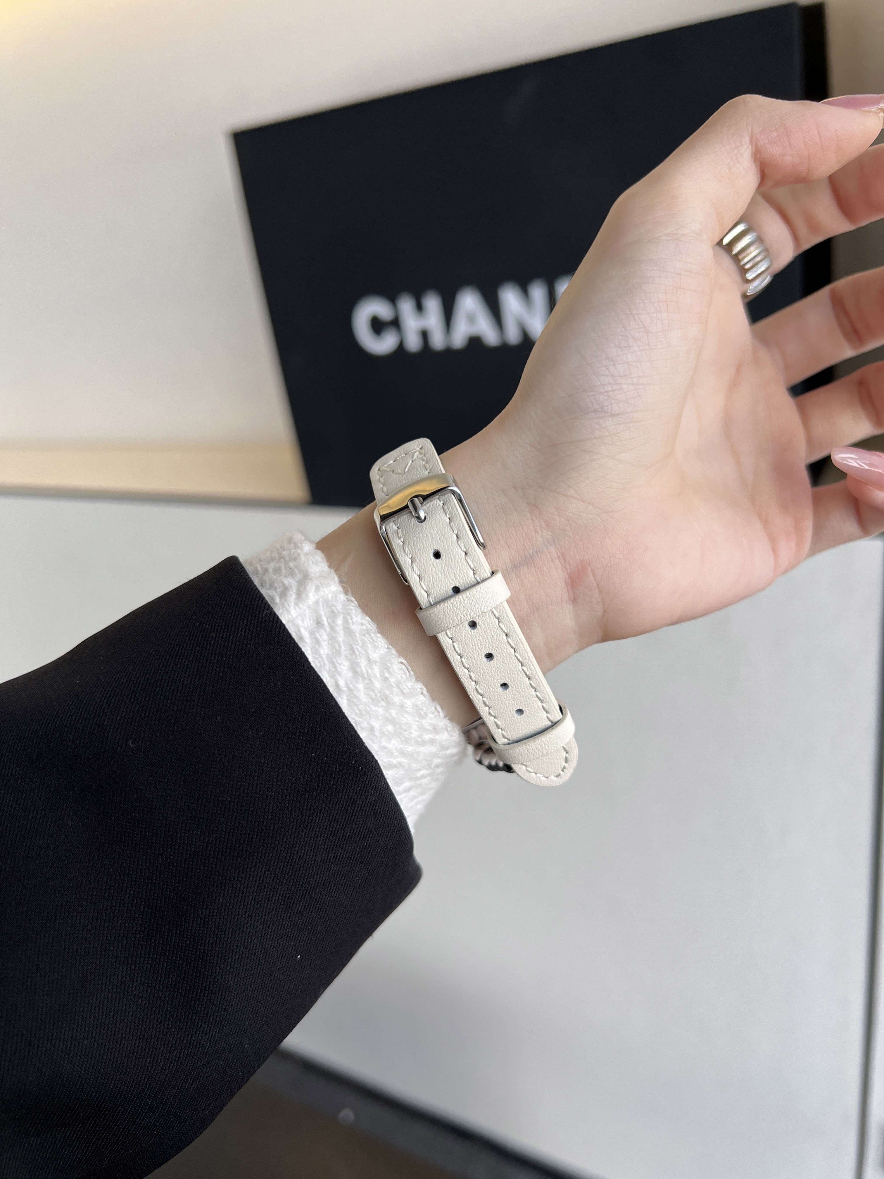 アップルウォッチバンド 高級ビーズレザーバンド